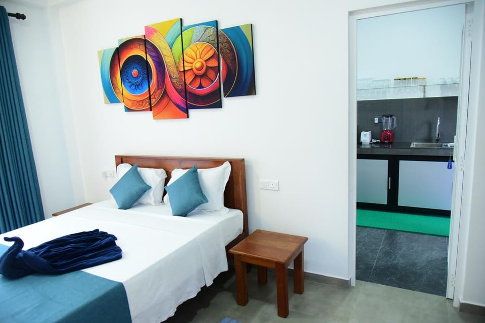 Bed, Photo of the whole room, Bedroom