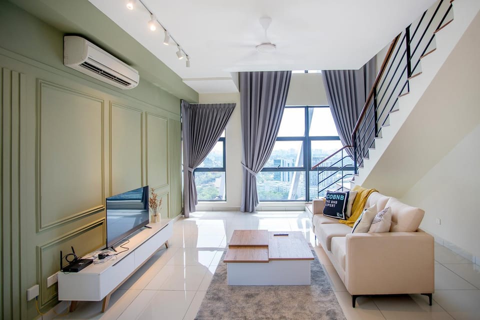 TV and multimedia, Living room, Seating area, air conditioner