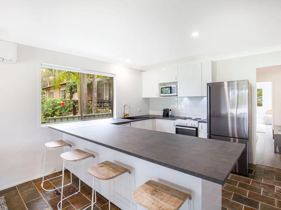 Hanalei I Pet Friendly I Directly Opposite Waterfront House in Huskisson