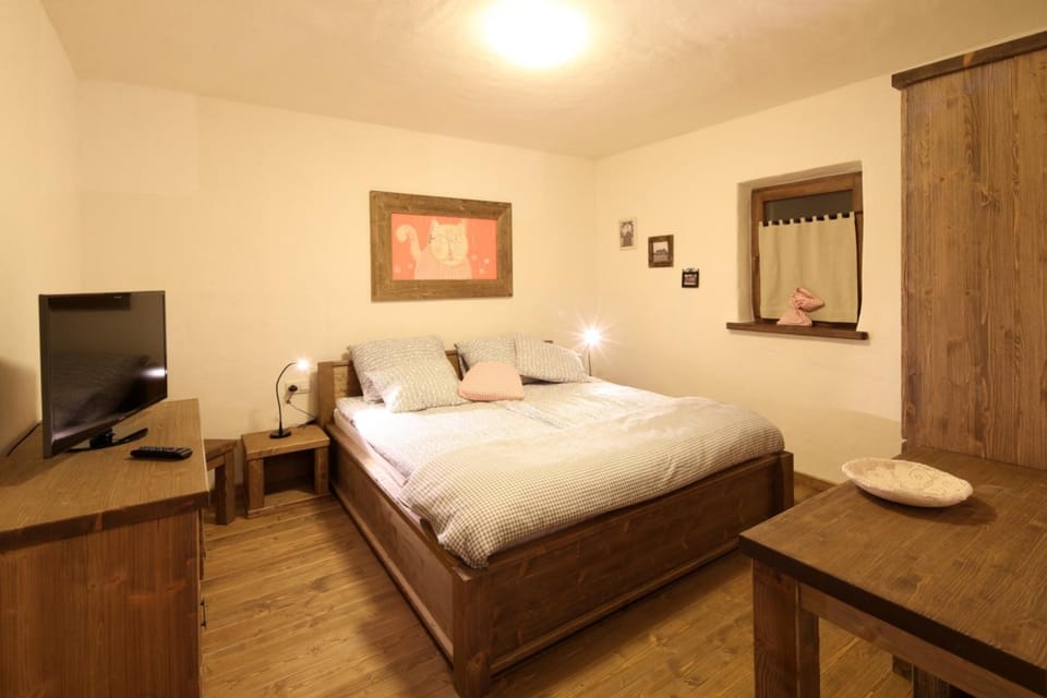 Bedroom, Area and facilities