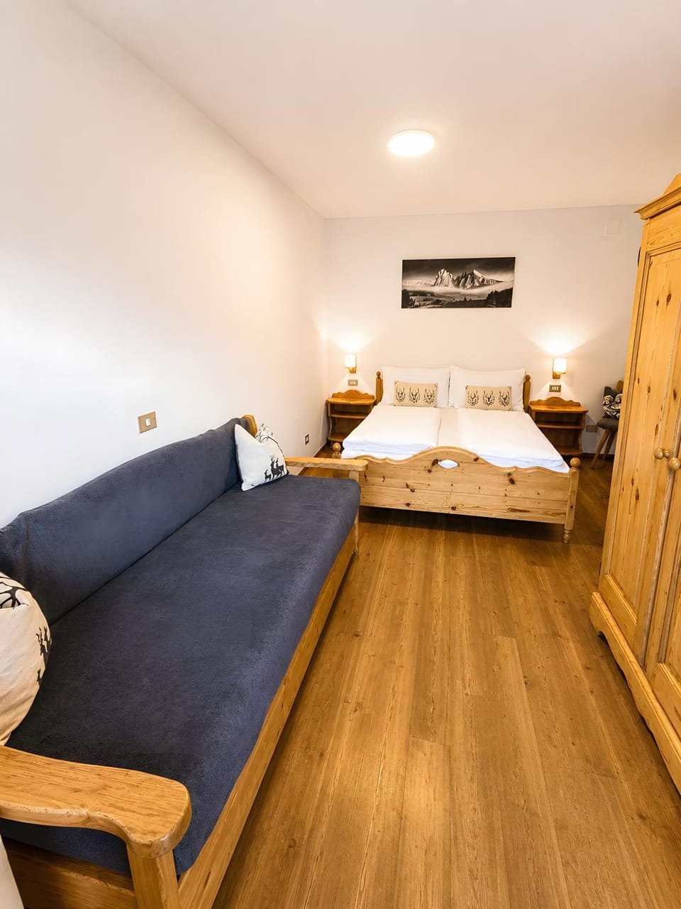 Living room, Bedroom