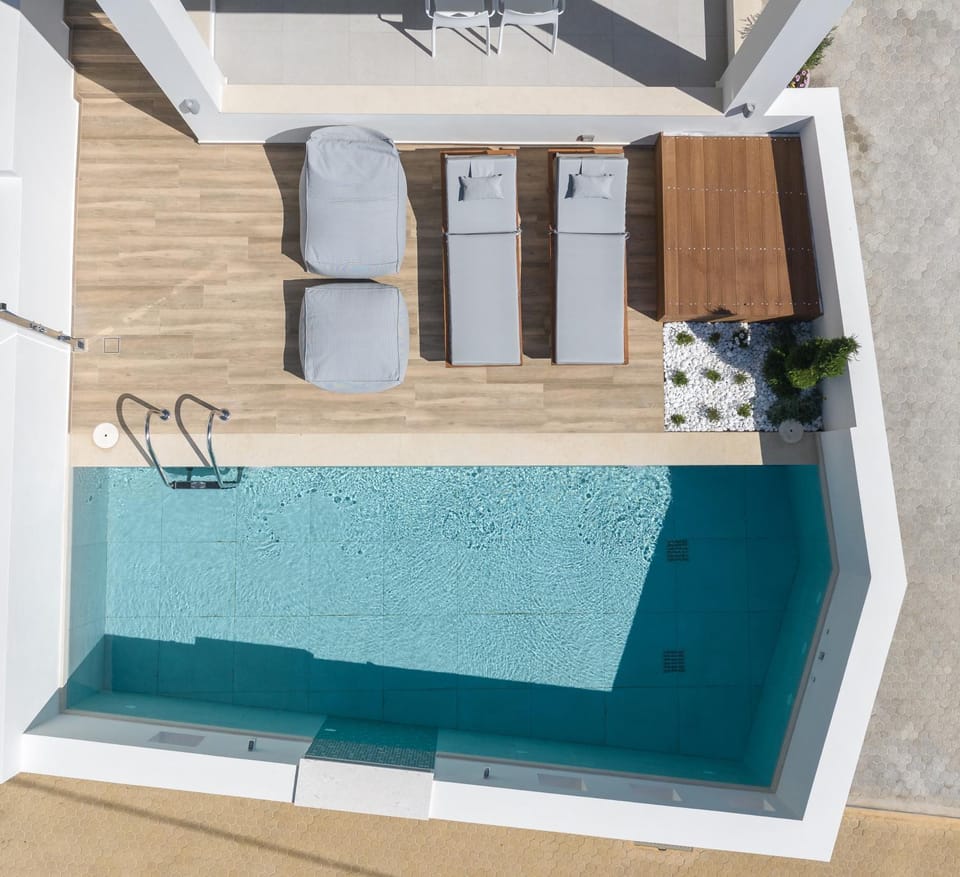 Pool view, Swimming pool