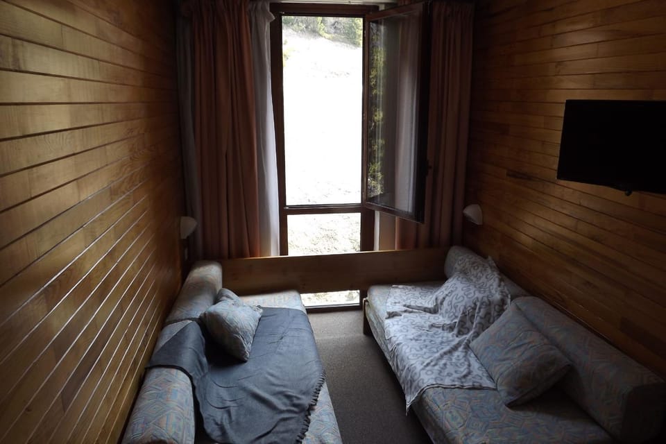 Apt For 4 With Balcony At The Plagne Apartment in Mâcot-la-Plagne