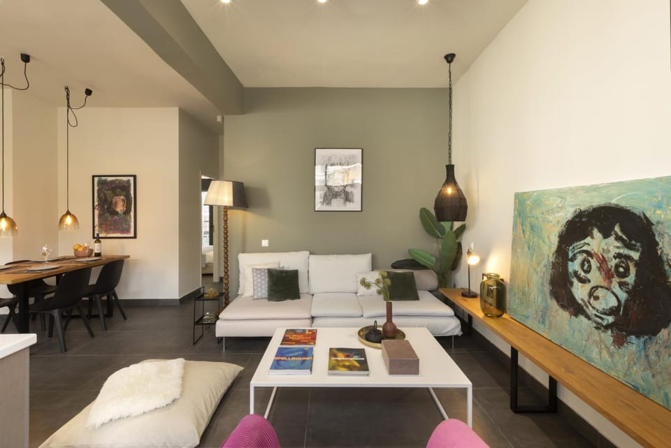 Communal lounge/ TV room, Living room