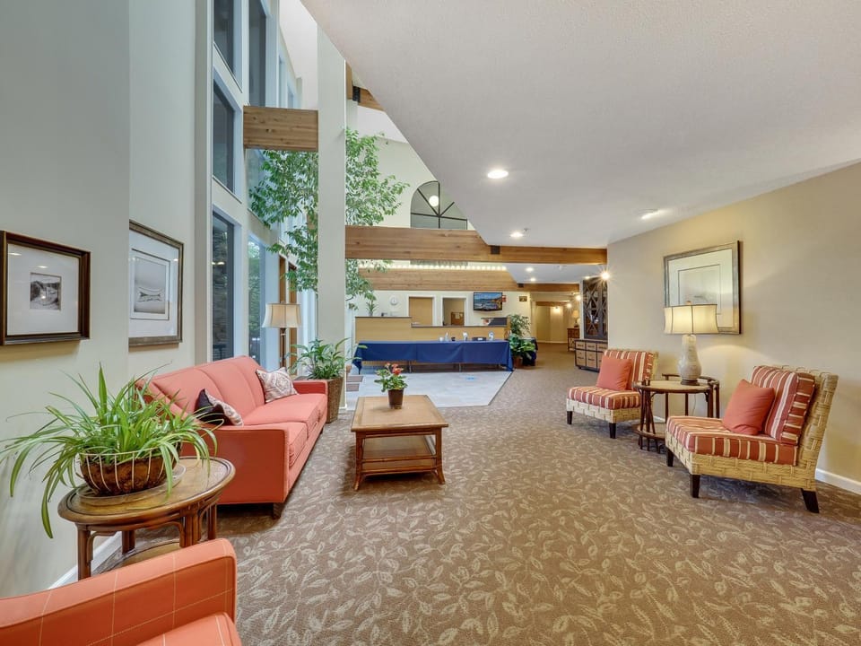 103 Edgewater Inn House in Charlevoix