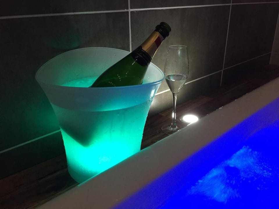 Amour & Spa Bed and Breakfast in Hauts-de-France