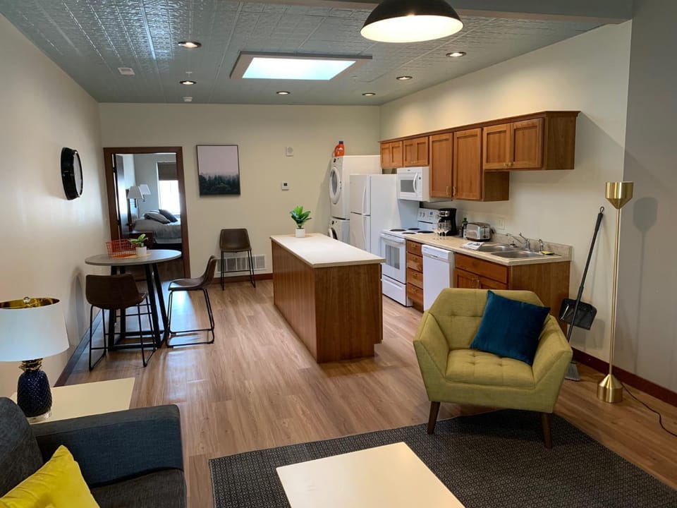 Stylish ground level apartment close to everything Apartment in Rapid City