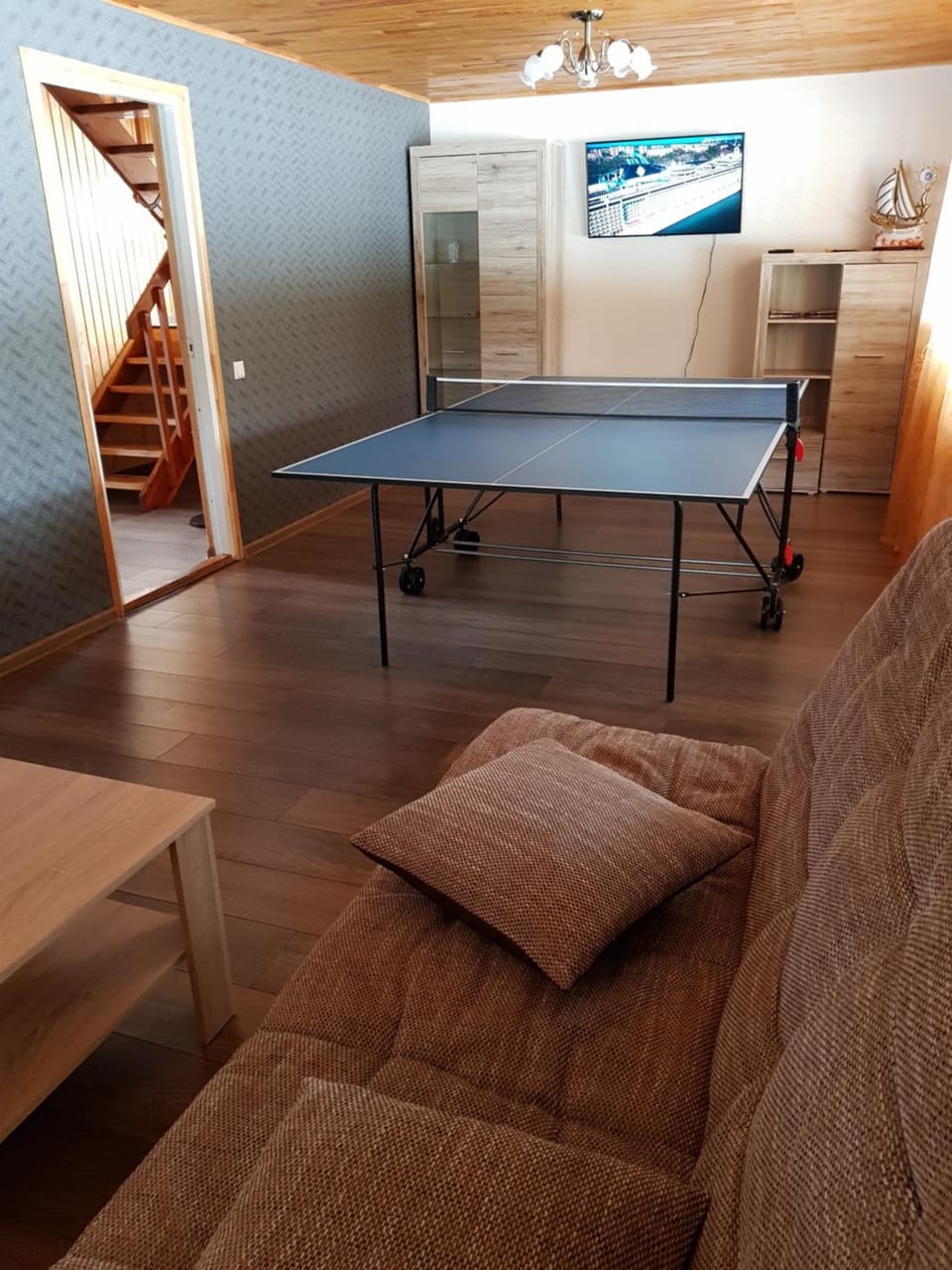 Table tennis, TV and multimedia, Seating area, locker