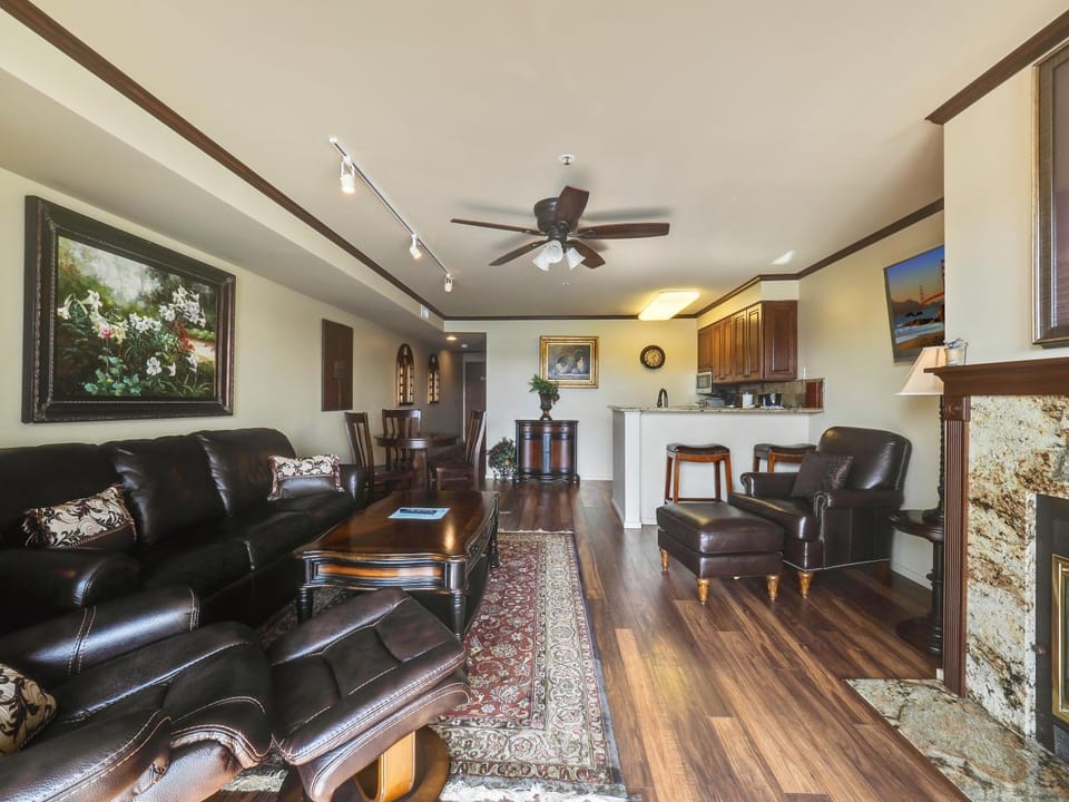 239 Edgewater Inn House in Charlevoix