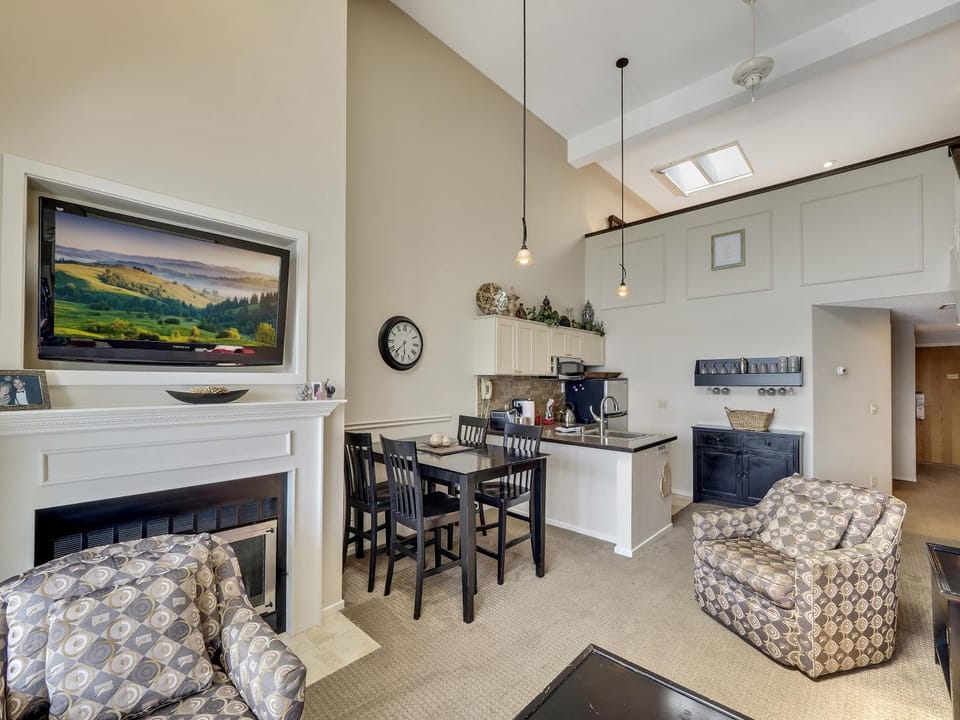 343 Edgewater Inn House in Charlevoix