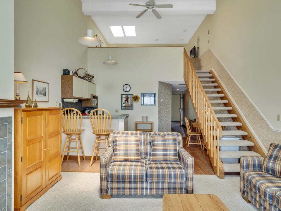 349 Edgewater Inn House in Charlevoix