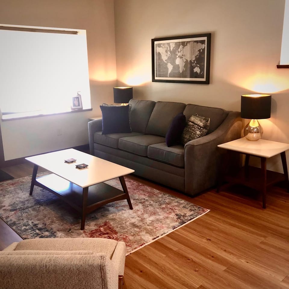 Your Downtown Rapid City Base Camp! Apartment in Rapid City