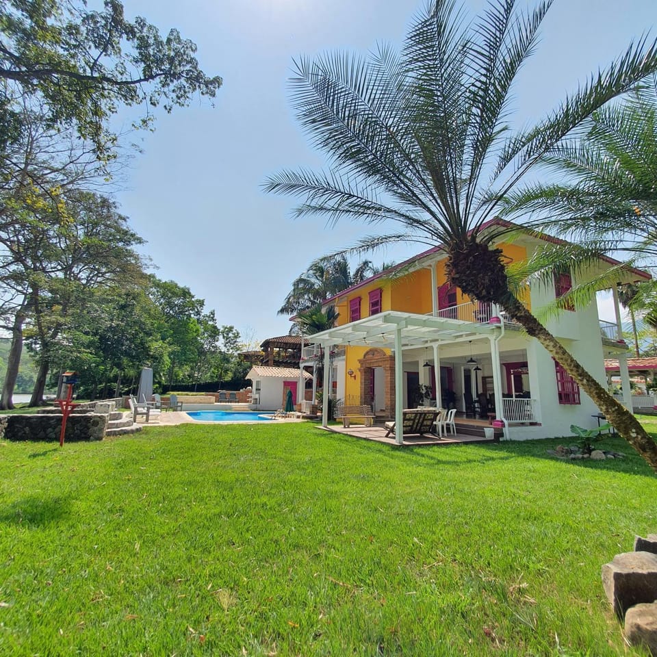 Property building, Day, Natural landscape, Garden, Garden, Garden view, Pool view, Swimming pool