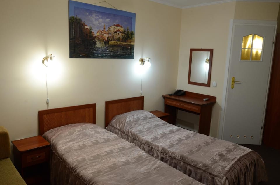 Burger Plus Inn Bed and Breakfast in Lviv