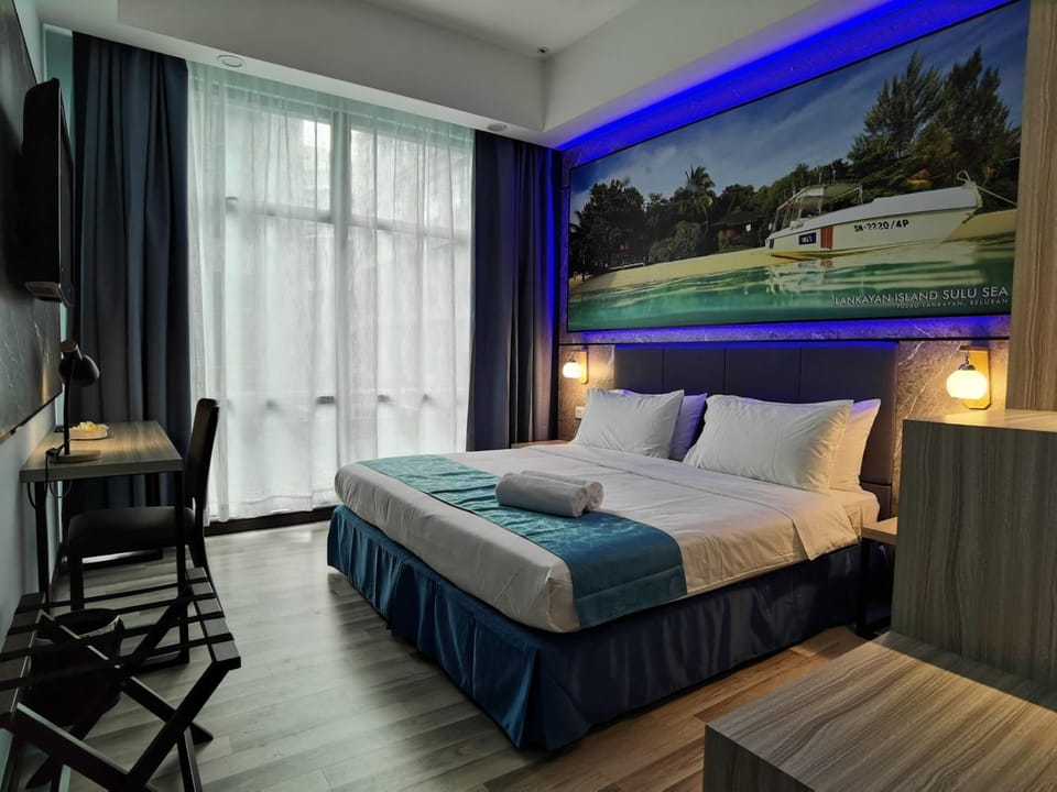 Seating area, Bedroom, Sea view
