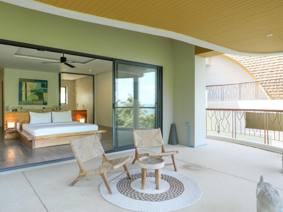 Villa Lola 2Br Saltwater Infinity Pool & Sea View Villa in Ko Samui
