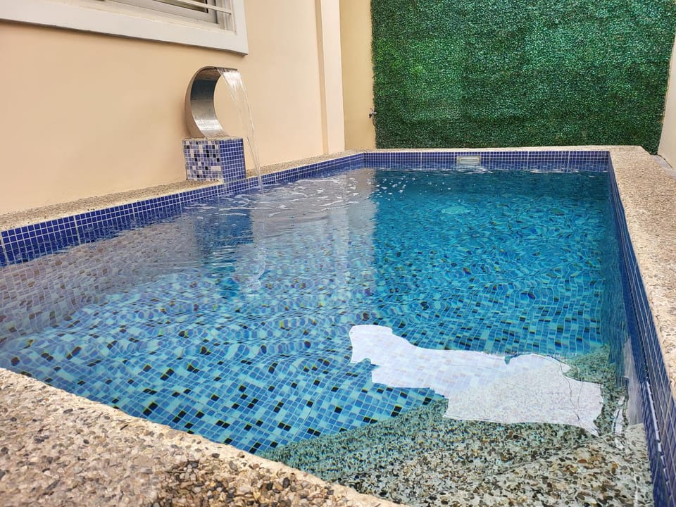 Luxury 3BR Villa w Plunge Pool near SM Batangas City- Instagram-Worthy! Villa in Batangas