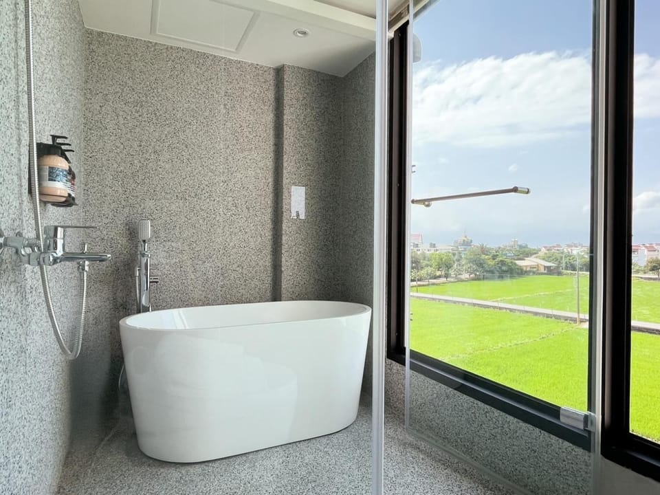 Bathroom, Bath