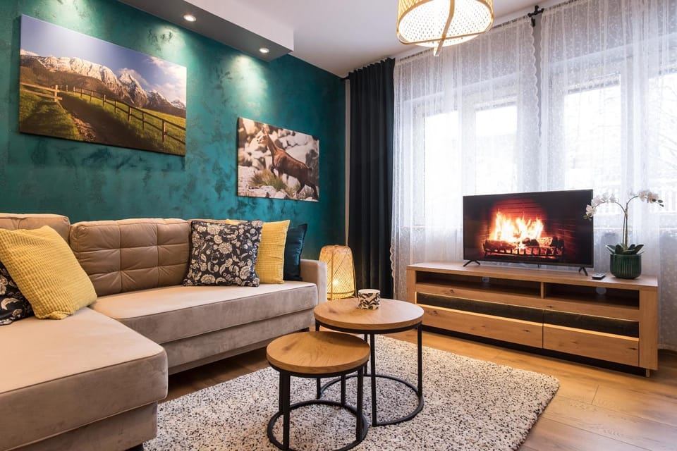 TV and multimedia, Seating area