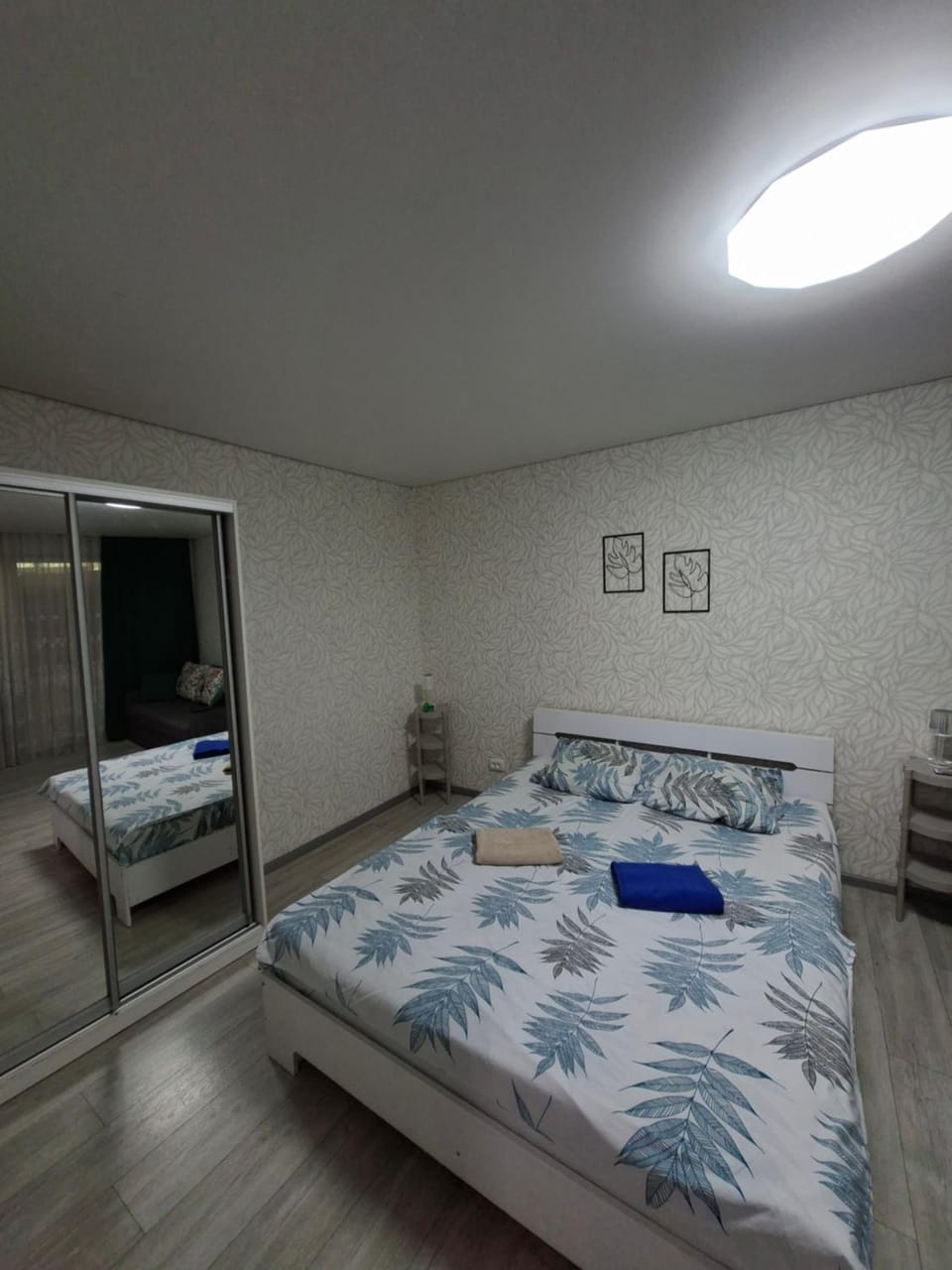 2 комнаты Саксаганский район Ашан,Мэтро,Сильпо,КБ75 Тысячка Apartment in Dnipropetrovsk Oblast