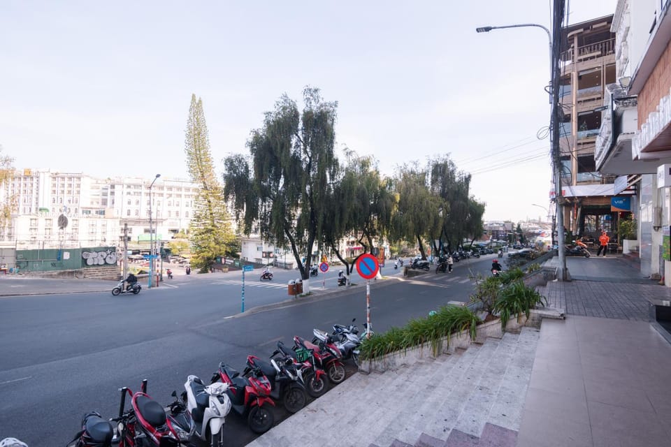 Neighbourhood, City view, Street view