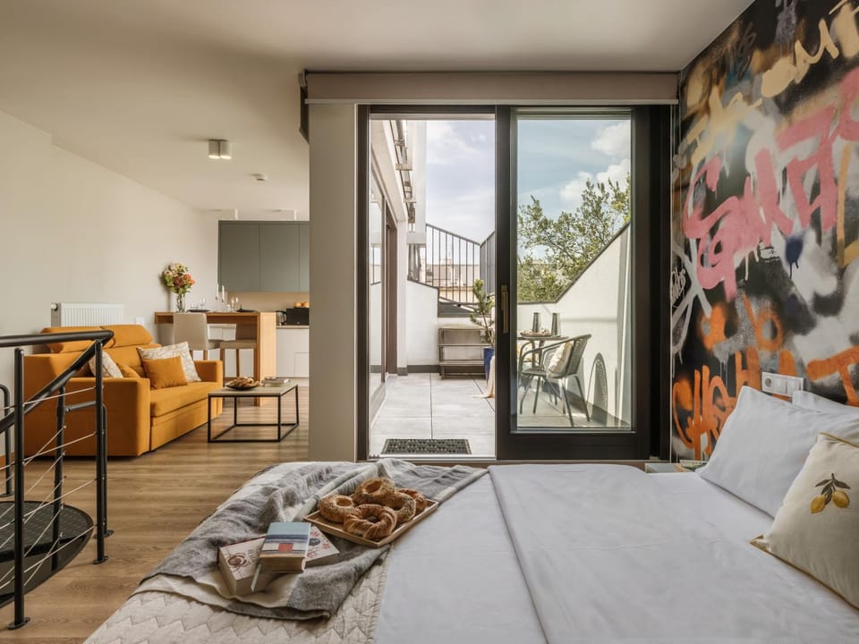 Bed, Balcony/Terrace, Living room, Photo of the whole room, Seating area, Bedroom