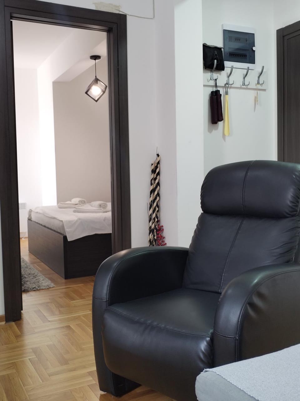 Bed, Living room, Seating area, Bedroom