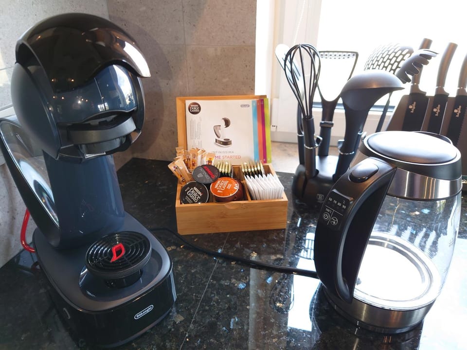 Coffee/tea facilities, Kitchen or kitchenette