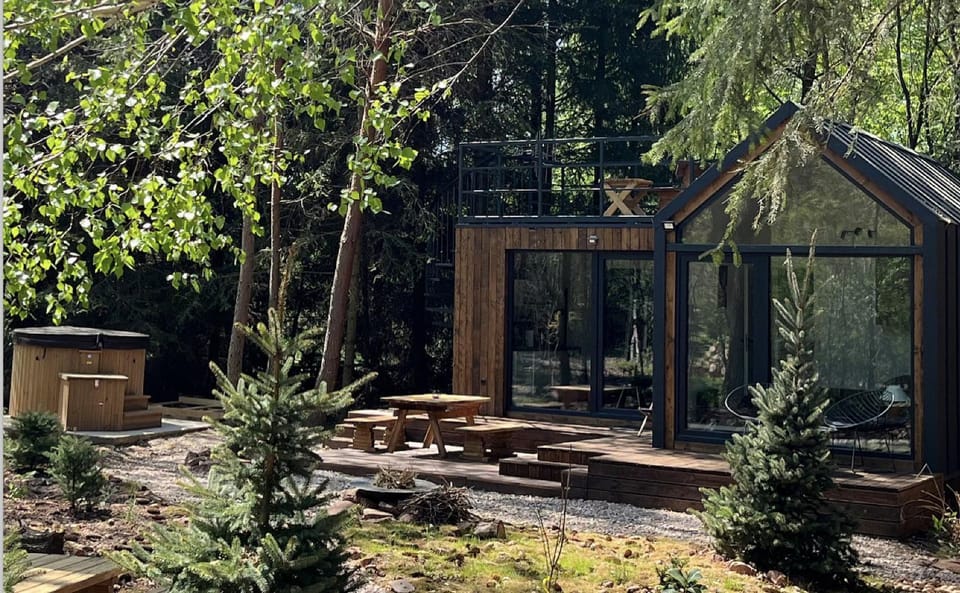 Property building, Hot Tub, Balcony/Terrace