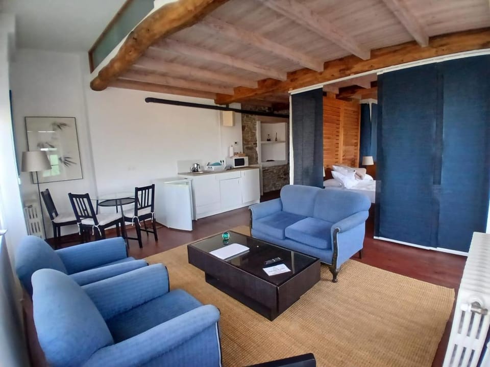 NAMOR-Estudio Galeria Apartment in Ribadeo