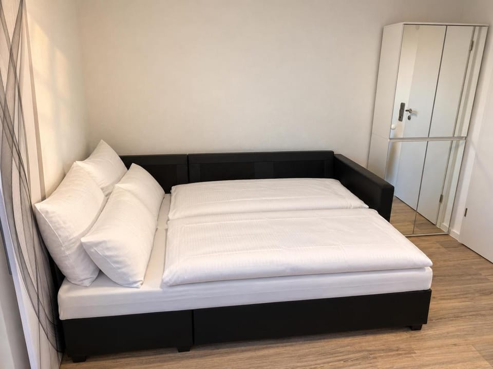 1,5 Zimmer Apartment in S-Bahn Nähe, 35 qm, max 4 Pers, zentral, private Terasse, Internet 250 MBit Apartment in Baden-Württemberg