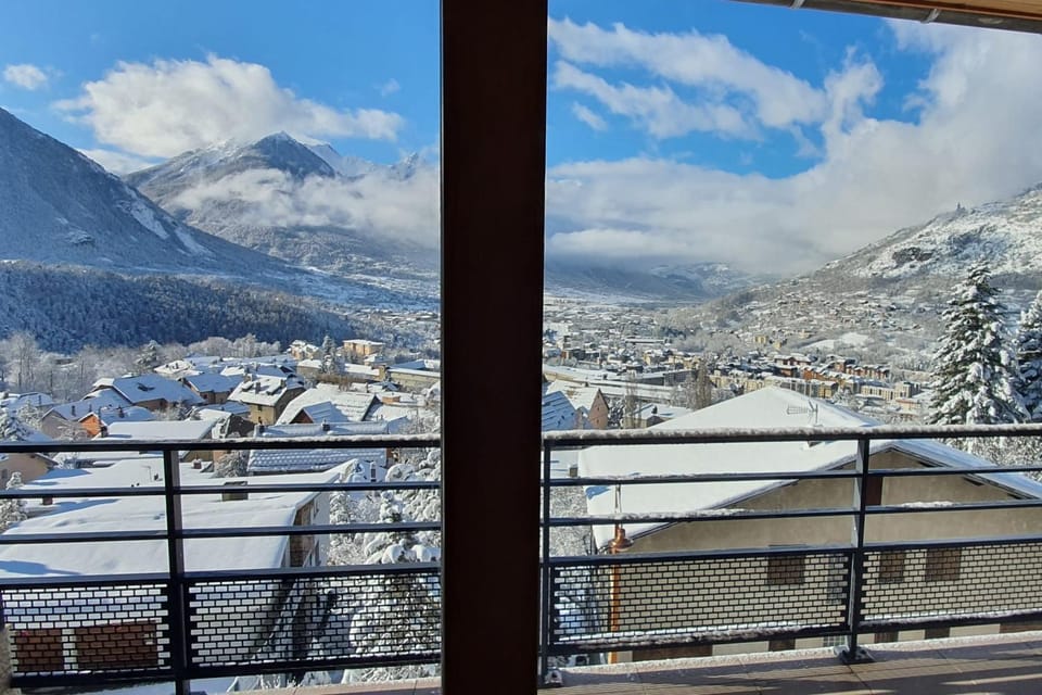 Apt With Panoramic View Near Vauban City Apartment in Briançon