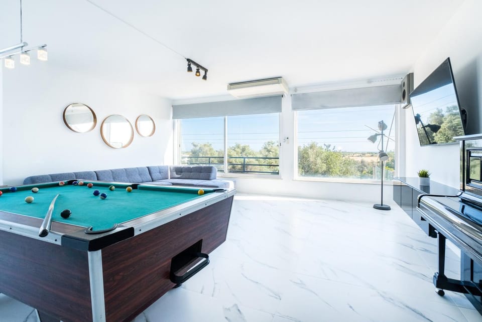Billiard