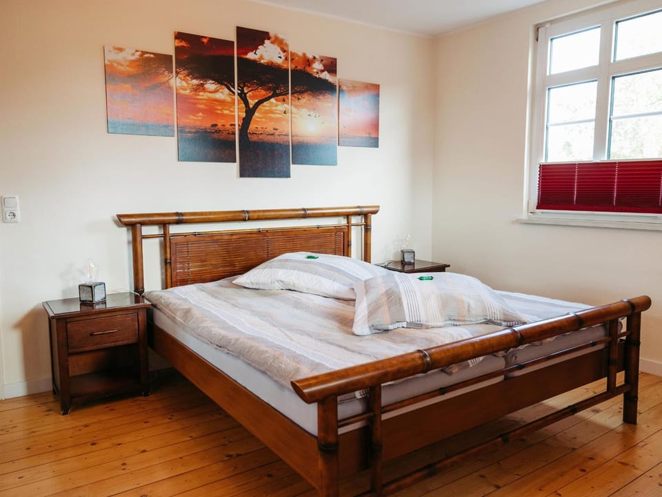 Living room, Bedroom