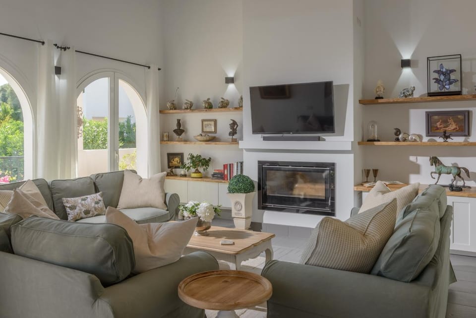 Property building, Living room
