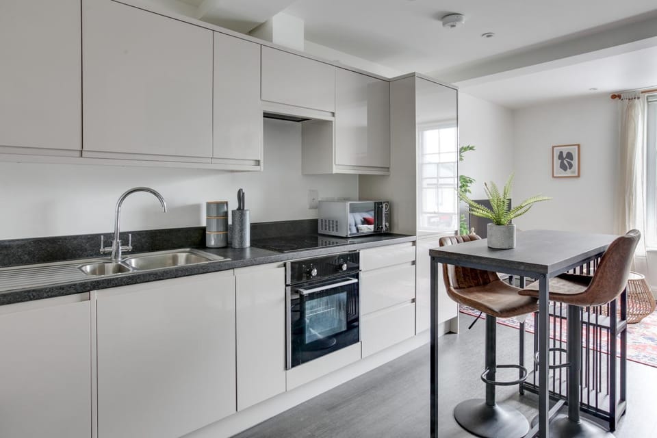 Kitchen or kitchenette, kitchen