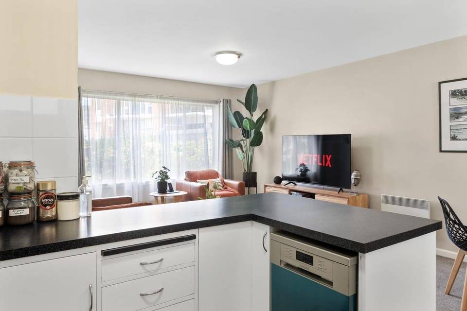 Coffee/tea facilities, Kitchen or kitchenette, dishwasher, kitchen
