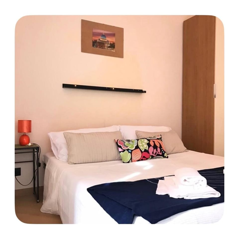 Alloggio Piazza San Giovanni Roma Bed and Breakfast in Rome