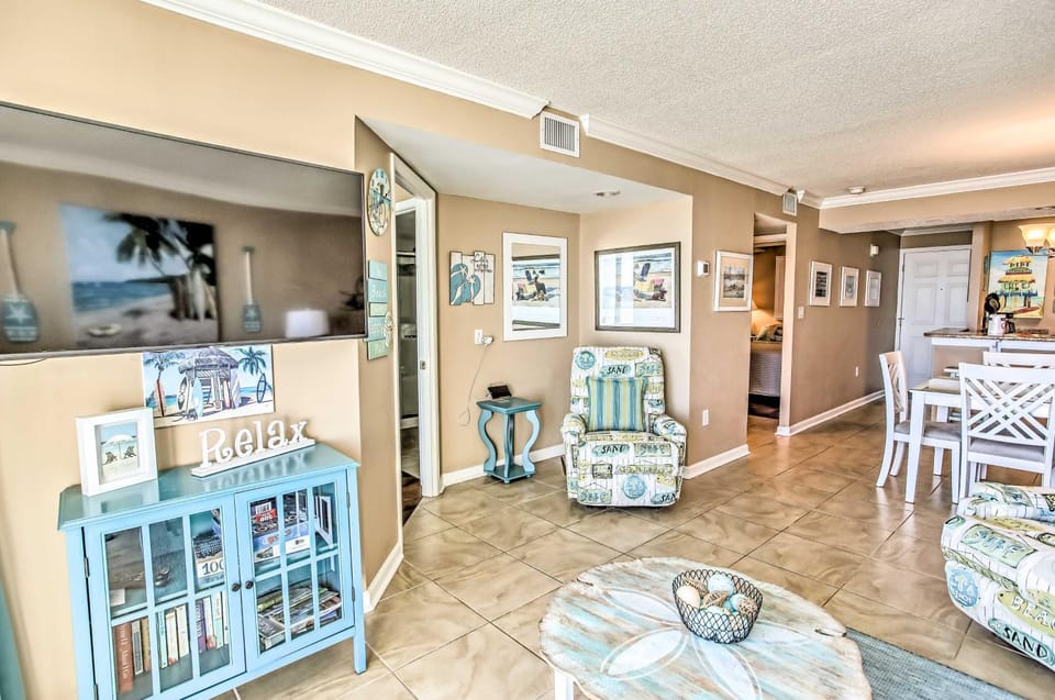 2 Mi to Golfing: Oceanfront Myrtle Beach Condo House in South Carolina