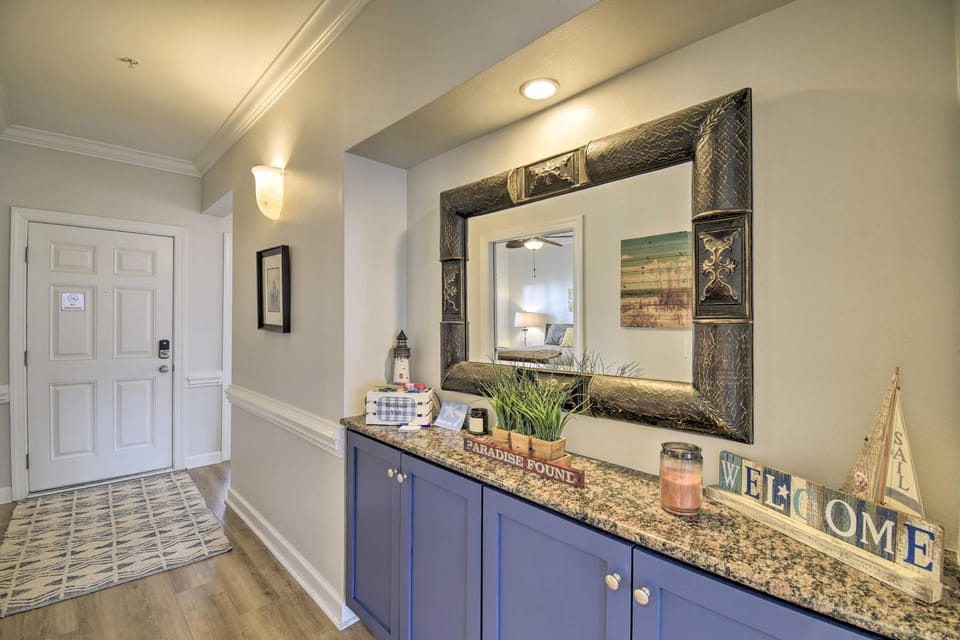 Ocean Isle Condo with Community Pool & Hot Tub! House in Ocean Isle Beach