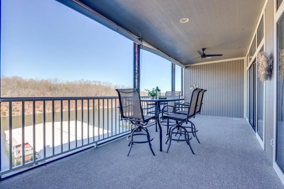 Private Boat Slip: Family-Friendly Lazy Days Condo House in Osage Beach