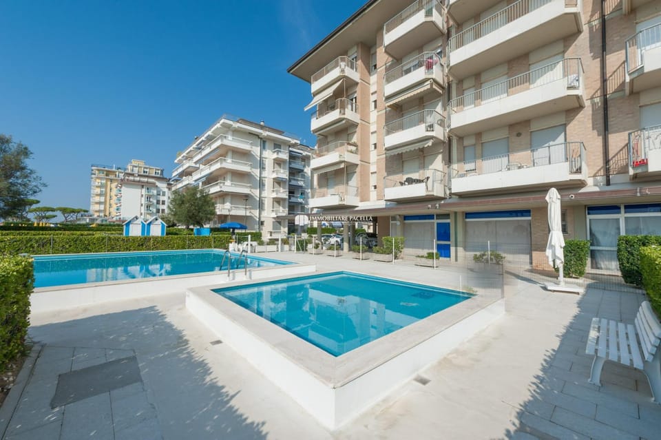Property building, Summer, Pool view, Swimming pool