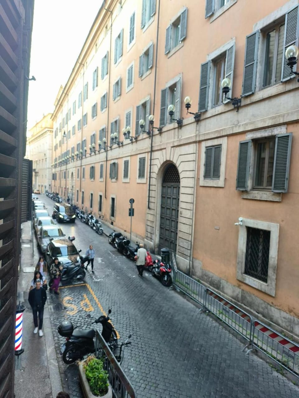 City view, Quiet street view