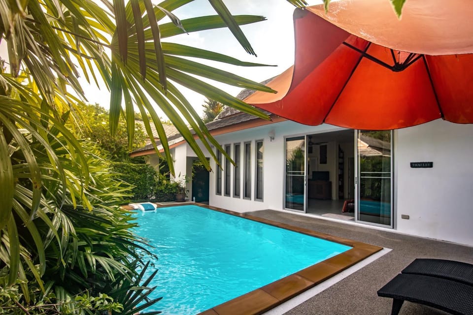 Swimming pool, Swimming pool