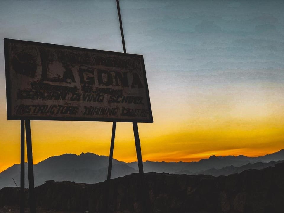 Property logo or sign, Sunset