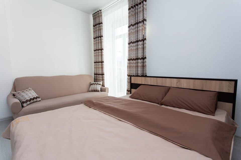 Bed, Living room, Bedroom
