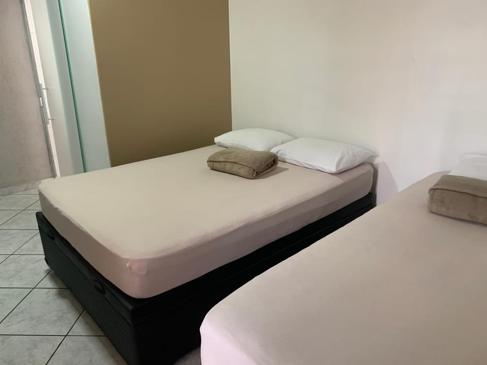 Pousada Internacional EAS 10min Aeroporto Capsule hotel in Guarulhos