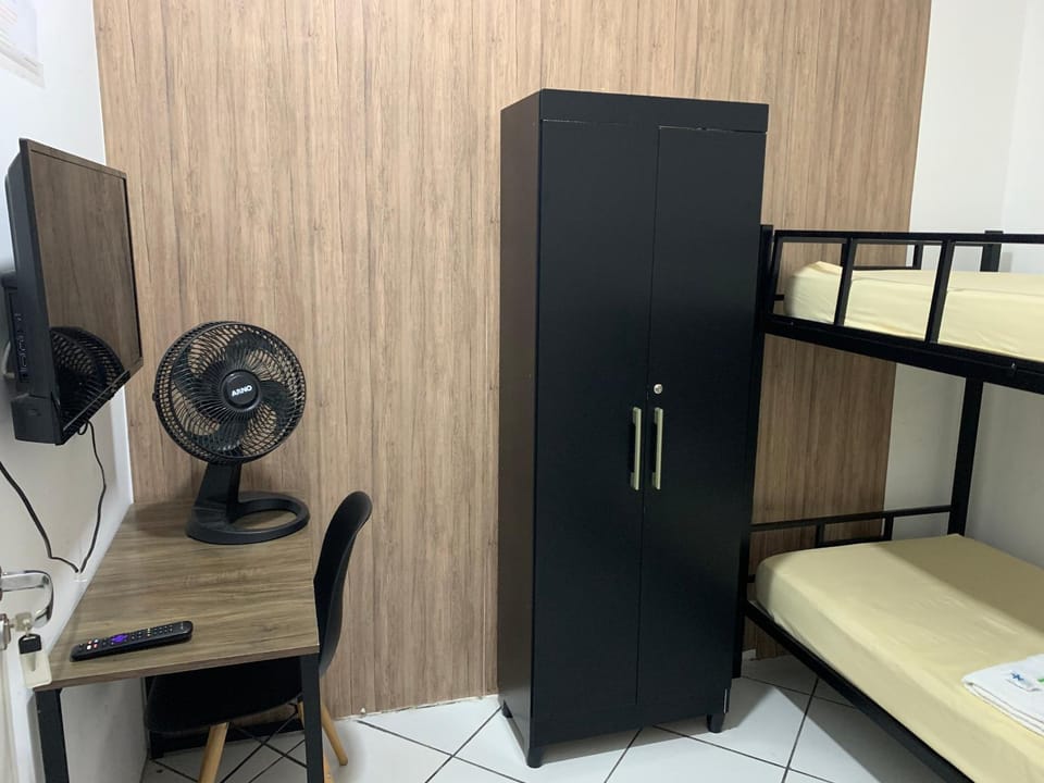 Pousada Internacional EAS 10min Aeroporto Capsule hotel in Guarulhos