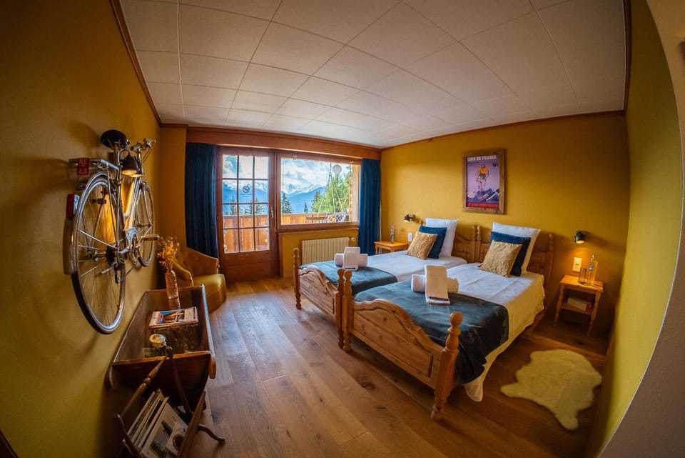Bed, Photo of the whole room, Bedroom, Mountain view, Mountain view