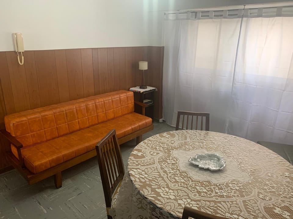 Dto en SANTA TERESITA rento por semana de fin de semana a fin de semana, a 1 cuadra de la playa y 4 del centro p 4 a 6 pax Apartment in Santa Teresita